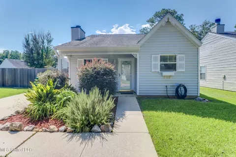 12297 Windward Dr, Gulfport, MS 39503