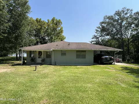 16 Redbud Ln, Perkinston, MS 39573