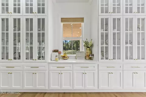 Entry Way - 19255 Eli Dudley Rd, Moss Point, MS 39562 photo 1 of 2