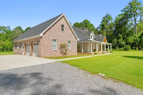 Exterior - 19255 Eli Dudley Rd, Moss Point, MS 39562 photo 4 of 5