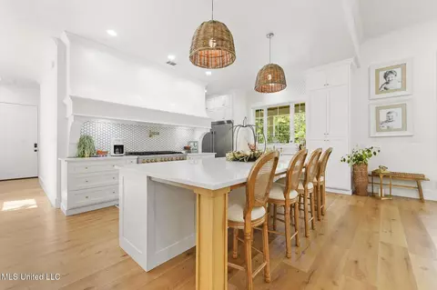 Kitchen - 19255 Eli Dudley Rd, Moss Point, MS 39562 photo 1 of 2