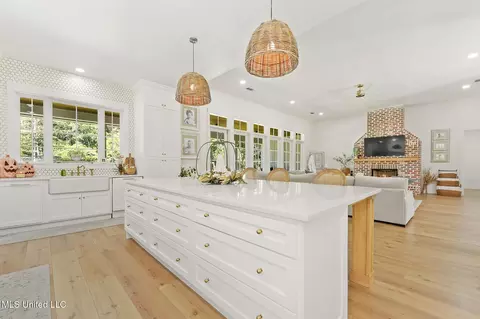 Kitchen - 19255 Eli Dudley Rd, Moss Point, MS 39562 photo 2 of 2