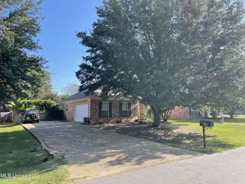 121 Appleridge Dr, Brandon, MS 39047