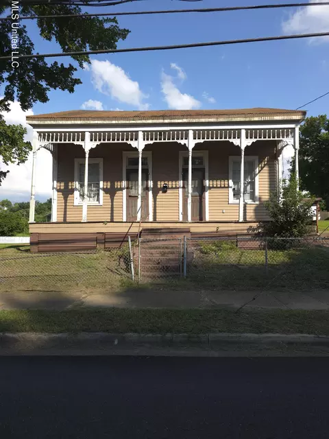 503 S Canal St, Natchez, MS 39120
