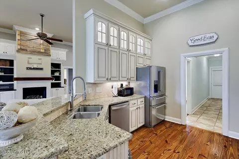 Kitchen - 603 Brookfield Pl, Florence, MS 39073 photo 4 of 4