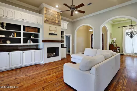 Living - 603 Brookfield Pl, Florence, MS 39073 photo 1 of 1