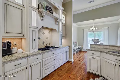 Kitchen - 603 Brookfield Pl, Florence, MS 39073 photo 3 of 4