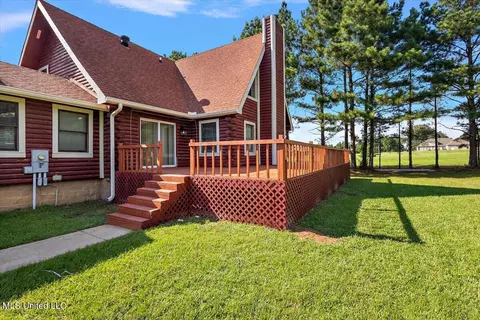 Exterior - 126 Parks Rd, Jackson, MS 39212 photo 7 of 7