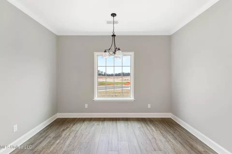 Dining - 705 Lucas Ln, Hernando, MS 38632 photo 1 of 1