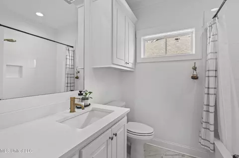 Bath - 124 Seymour Dr, Madison, MS 39110 photo 6 of 7