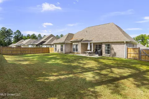 Exterior - 124 Seymour Dr, Madison, MS 39110 photo 9 of 12