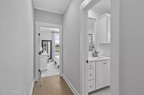 Entry Way - 124 Seymour Dr, Madison, MS 39110 photo 3 of 3