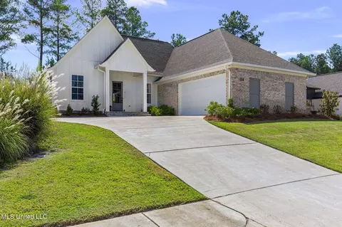 Exterior - 124 Seymour Dr, Madison, MS 39110 photo 3 of 12