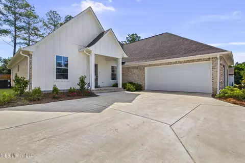 Exterior - 124 Seymour Dr, Madison, MS 39110 photo 4 of 12