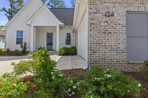 Exterior - 124 Seymour Dr, Madison, MS 39110 photo 5 of 12