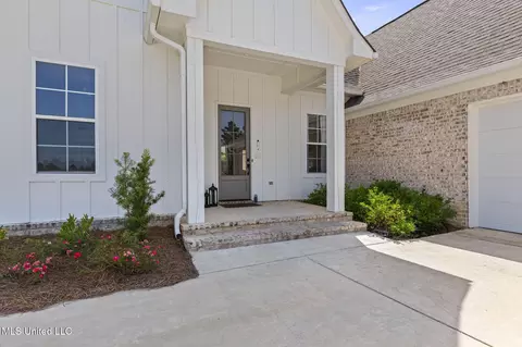 Other - 124 Seymour Dr, Madison, MS 39110 photo 1 of 14