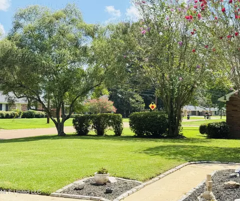 32 Pecanway Dr, Natchez, MS 39120 photo 8