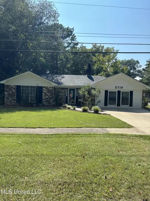2710 Old Amy Rd, Laurel, MS 39440