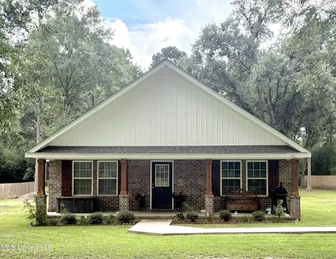111 E V Lowery Rd, Lucedale, MS 39452 photo 2