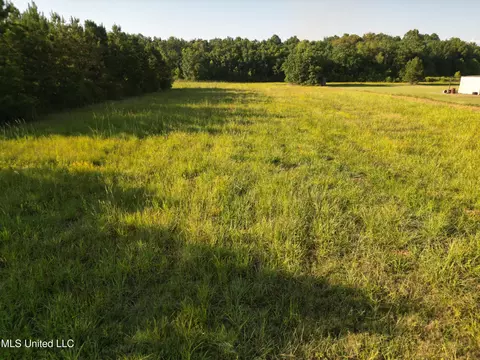 571 Church Rd, Gluckstadt, MS 39110