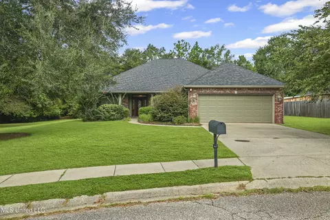 15407 Meadow Brook Ct, Gulfport, MS 39503