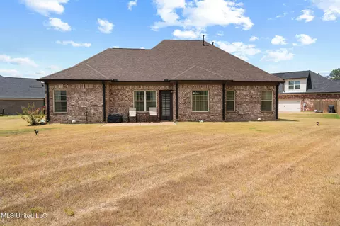 555 Emma Cv, Nesbit, MS 38651 photo 22