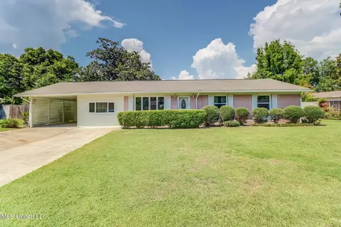 2146 Driftwood Dr, Biloxi, MS 39531