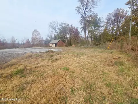 664 W County Line Rd, Greenville, MS 38703