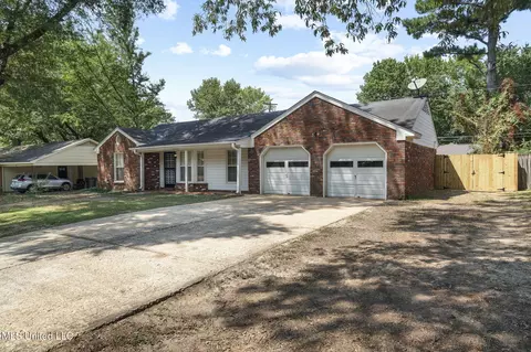 1242 Brandywine Dr, Southaven, MS 38671