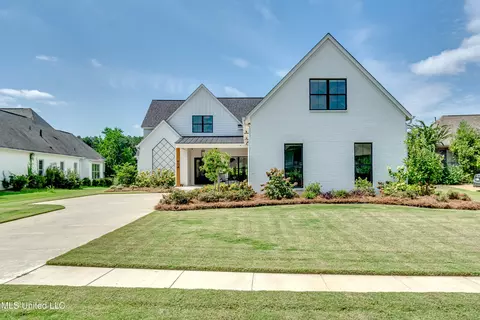 307 Highland Park Blvd, Ridgeland, MS 39157