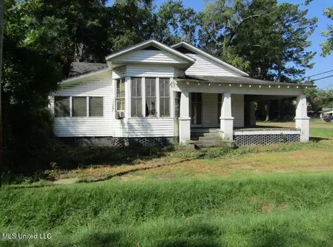 136 N Utica St, Terry, MS 39170