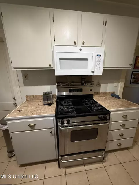 Kitchen - 1709 Laurel St, Jackson, MS 39202 photo 3 of 4