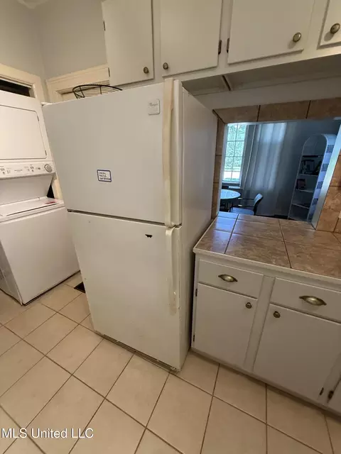 Kitchen - 1709 Laurel St, Jackson, MS 39202 photo 4 of 4