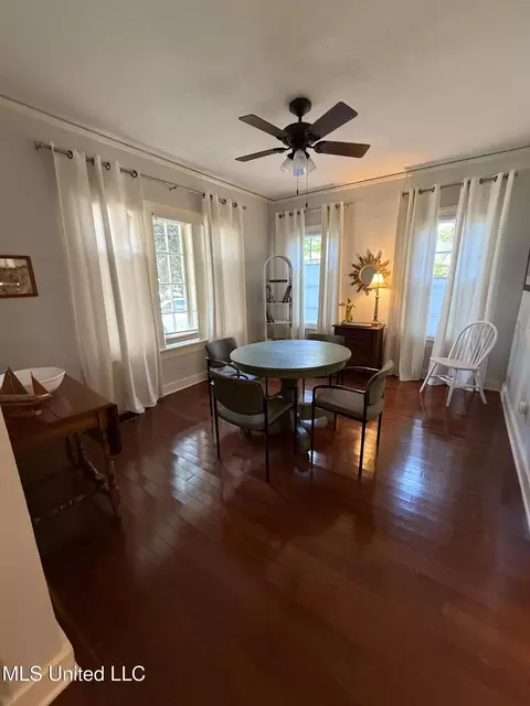 Dining - 1709 Laurel St, Jackson, MS 39202 photo 1 of 1