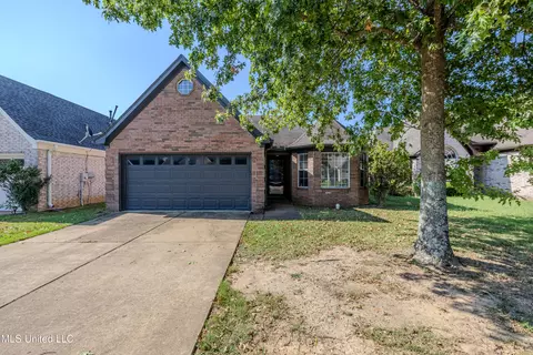 9899 Wynngate Dr, Olive Branch, MS 38654