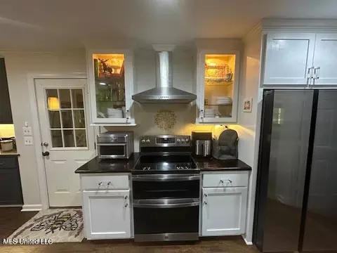 Kitchen - 60 Chestnut Dr, Madison, MS 39110 photo 3 of 6