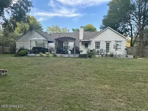 Exterior - 60 Chestnut Dr, Madison, MS 39110 photo 4 of 5