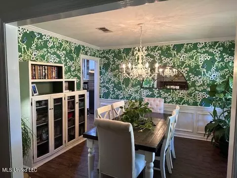 Dining - 60 Chestnut Dr, Madison, MS 39110 photo 1 of 4