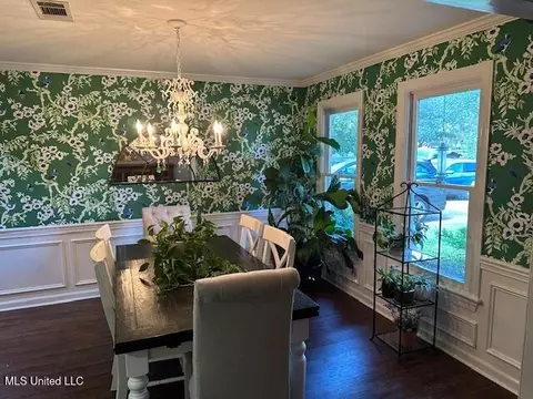 Dining - 60 Chestnut Dr, Madison, MS 39110 photo 2 of 4