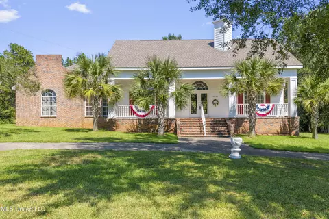 18288 Pineridge Trl, Saucier, MS 39574
