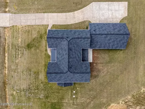 View/Area - 1474 Tributary Dr, Hernando, MS 38632 photo 2 of 14