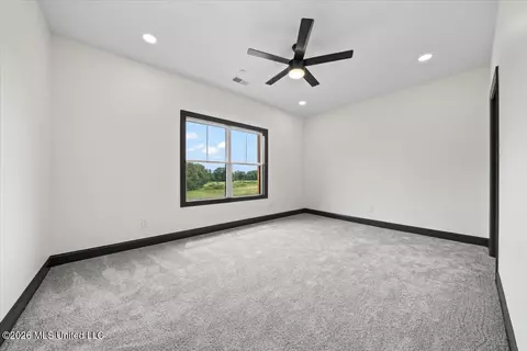 Bedroom - 1474 Tributary Dr, Hernando, MS 38632 photo 2 of 3