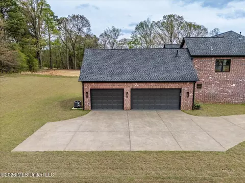 Other - 1474 Tributary Dr, Hernando, MS 38632 photo 1 of 15