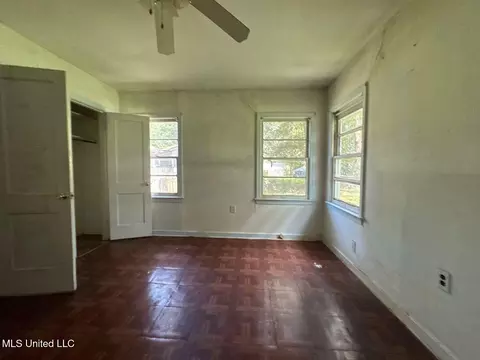 Bedroom - 210 Lea Cir, Jackson, MS 39204 photo 4 of 6