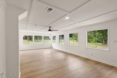 Living - 19 Nelson Cir, Jackson, MS 39212 photo 7 of 8