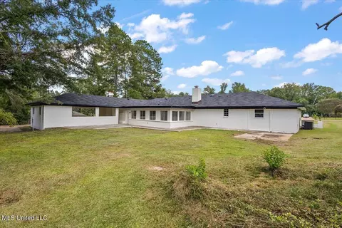 Exterior - 19 Nelson Cir, Jackson, MS 39212 photo 3 of 4