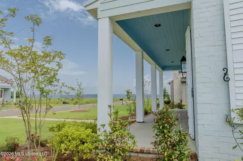 Exterior - 918 Bald Eagle Dr, Brandon, MS 39047 photo 3 of 5