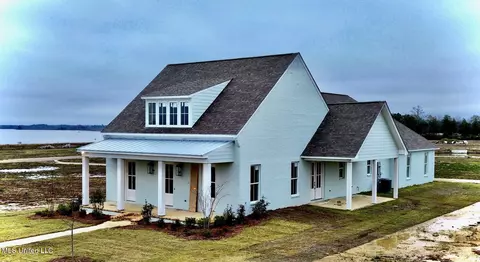 918 Bald Eagle Dr, Brandon, MS 39047