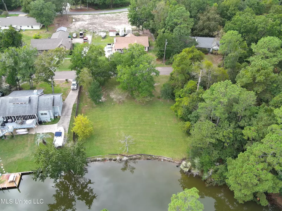  Seacrest Drive, Gautier, MS 39553 photo 9