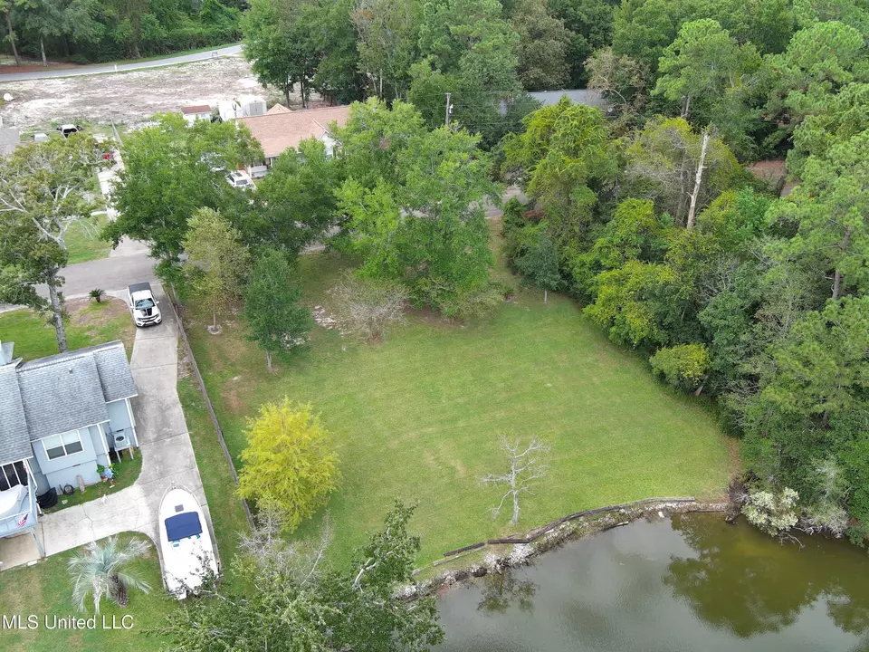  Seacrest Drive, Gautier, MS 39553 photo 10